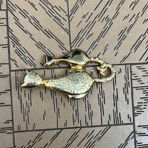 Gold coloured Fish Brooch